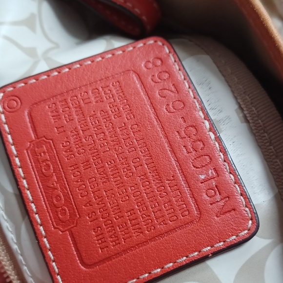 COACH  purse - Picture 15 of 16